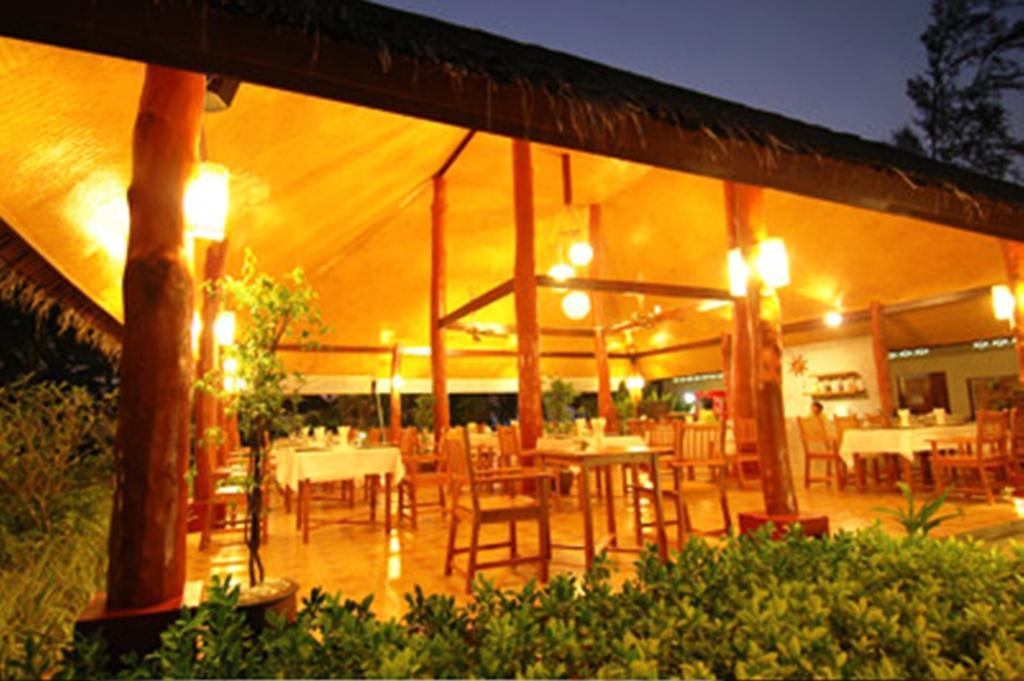 Anandah Beach Resort Ban Thung Tuk Esterno foto