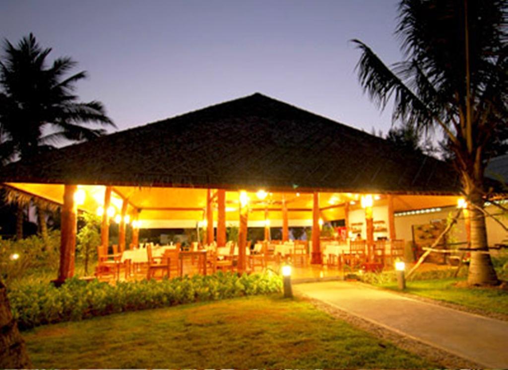 Anandah Beach Resort Ban Thung Tuk Esterno foto